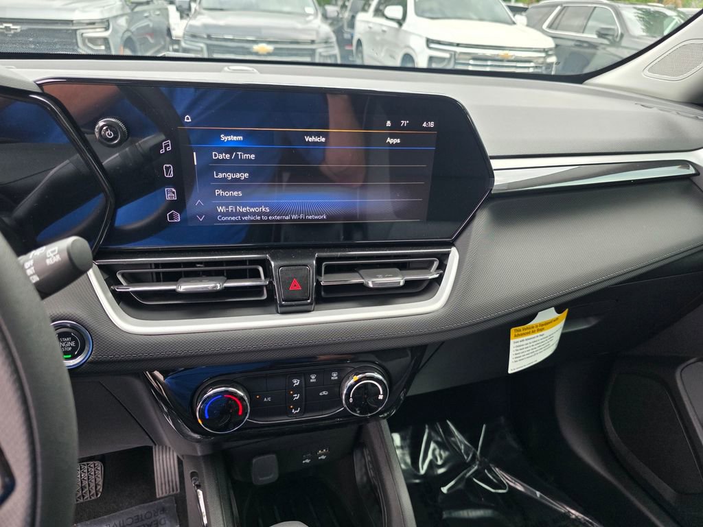 New 2026 Chevrolet TrailBlazer LT FWD image 13