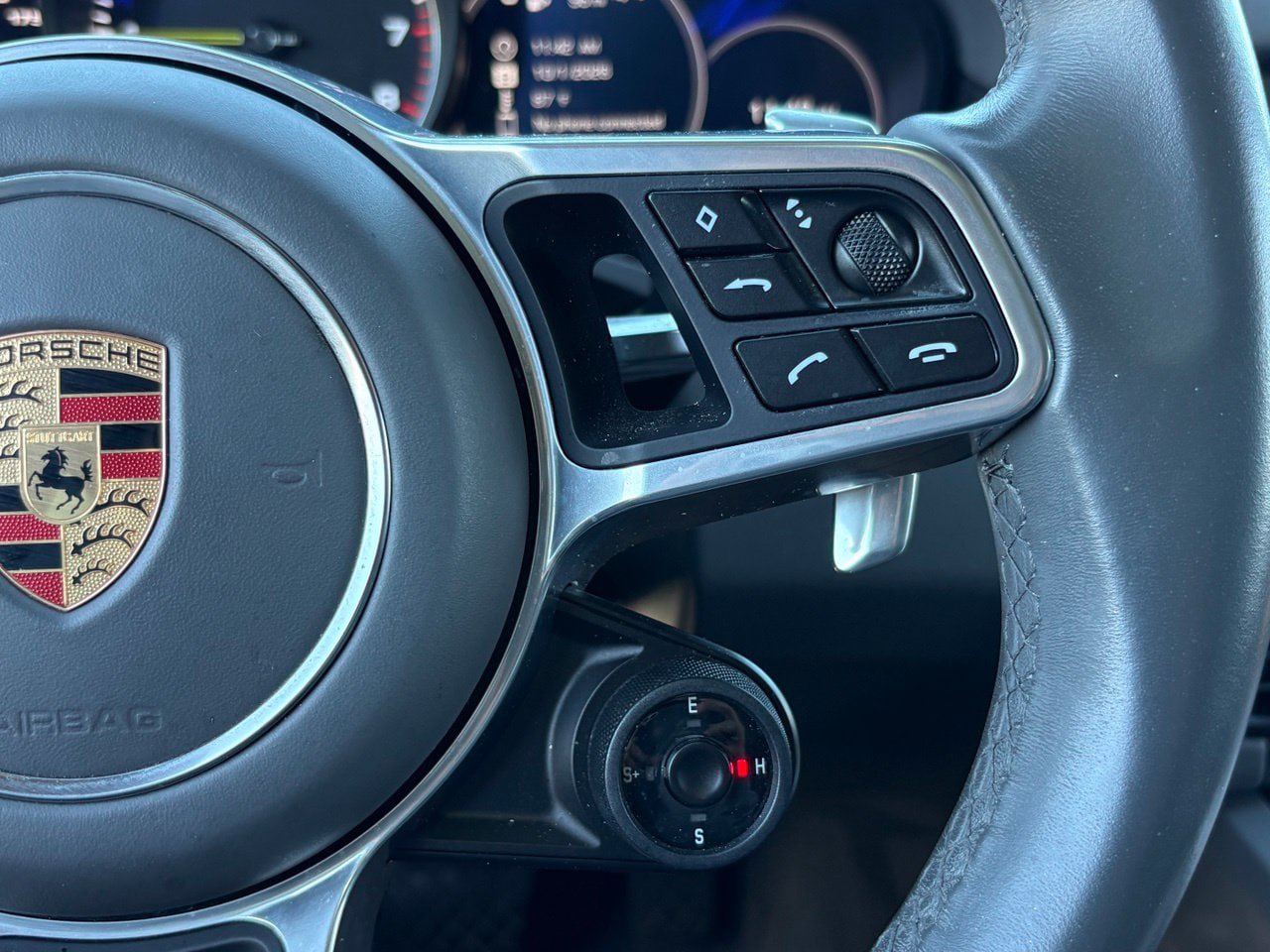 Used 2019 Porsche Cayenne E-Hybrid AWD/4WD image 31