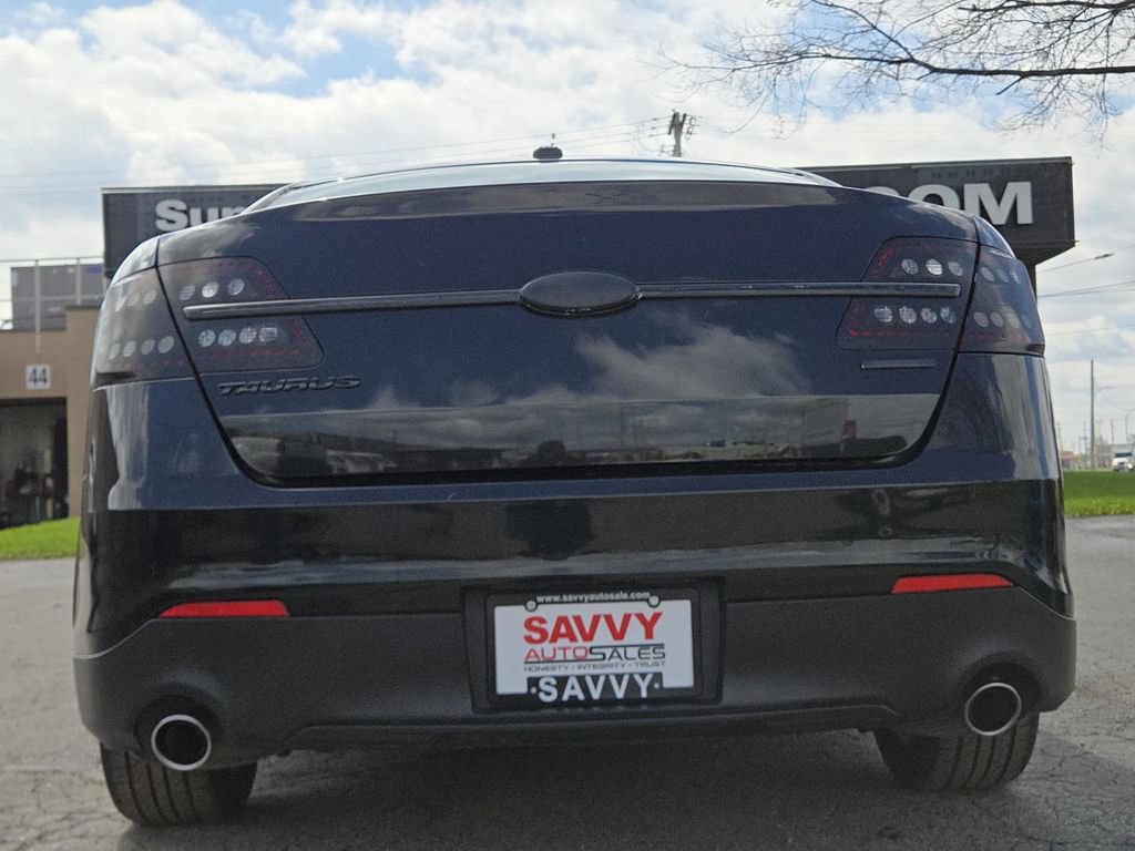 Used 2014 Ford Taurus SE FWD image 10