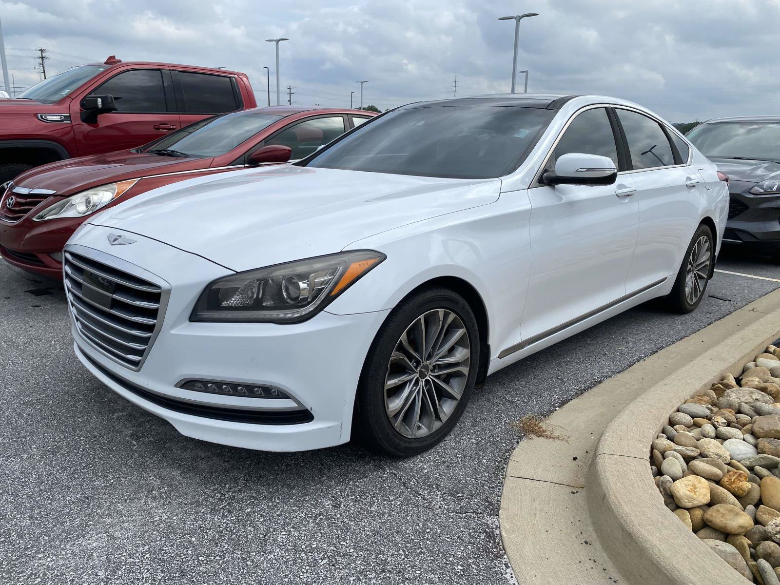 Used 2016 Hyundai Genesis 3.8 w/ Option Group 04 RWD video 3