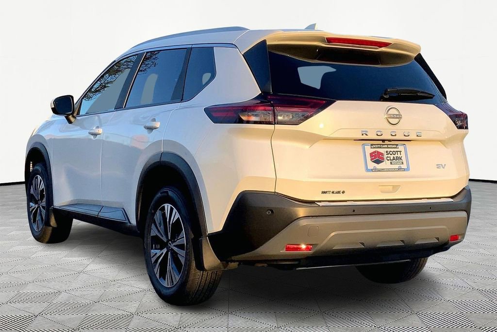Used 2023 Nissan Rogue SV w/ SV Premium B Package image 4
