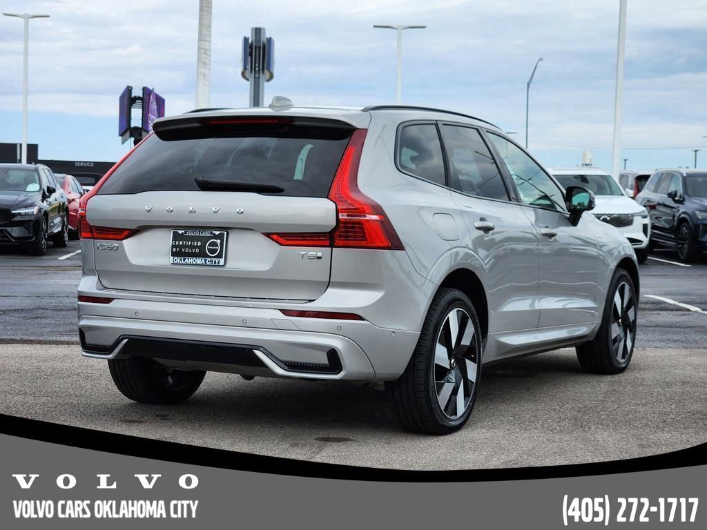 Certified 2025 Volvo XC60 T8 Plus w/ Protection Package Premier image 5