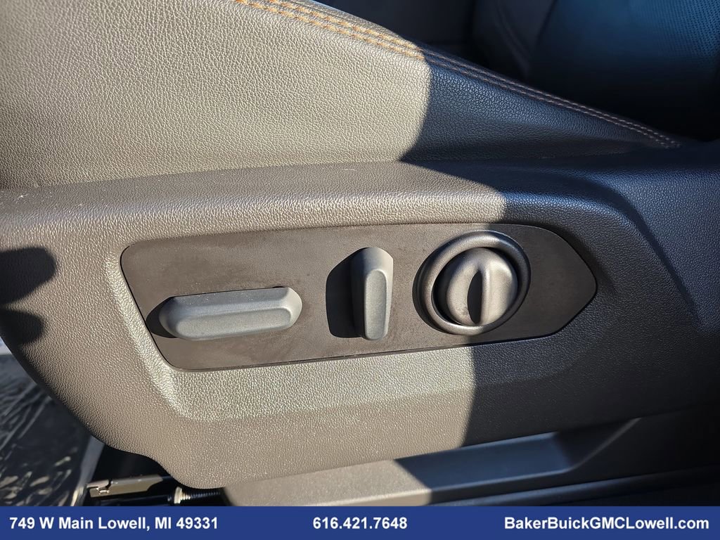 Used 2022 GMC Sierra 3500 AT4 w/ AT4 Premium Plus Package image 31