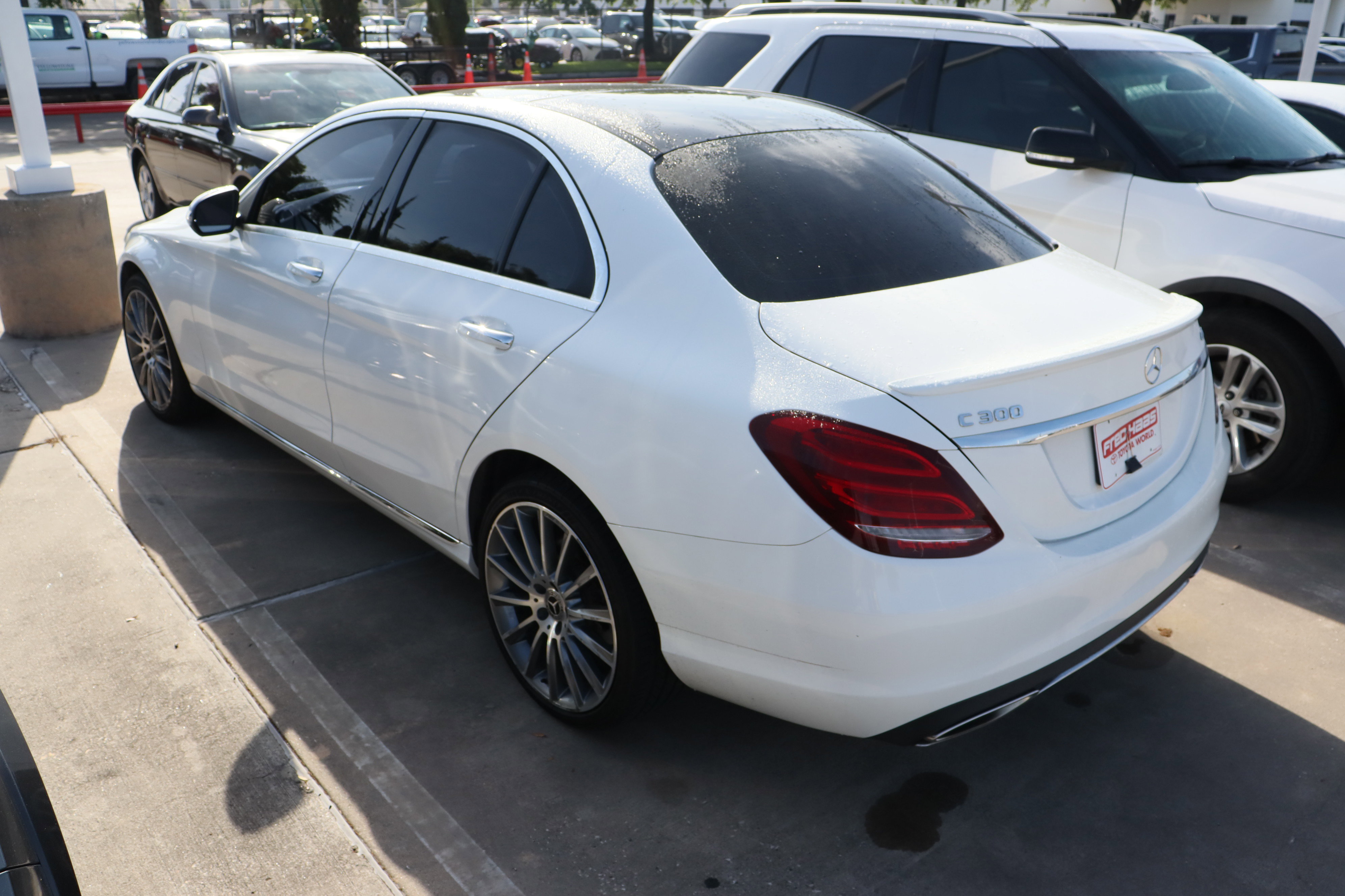 Used 2018 Mercedes-Benz C 300 4MATIC Sedan image 6