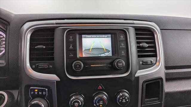 Used 2024 RAM 1500 Classic SLT AWD/4WD image 27