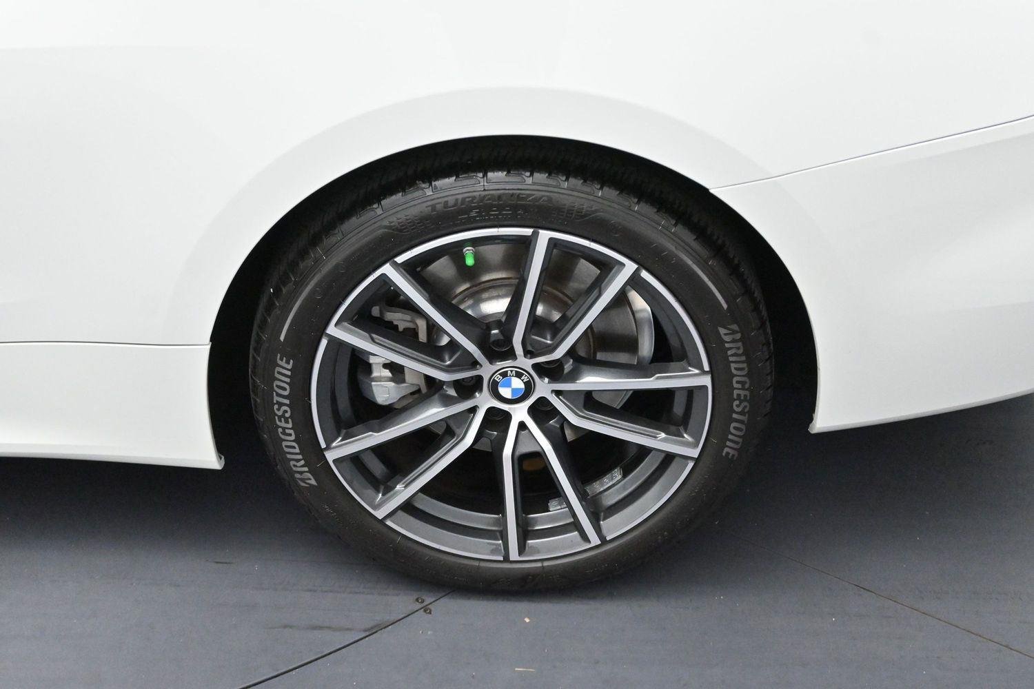 Used 2024 BMW 430i xDrive Coupe w/ Premium Package AWD/4WD image 31