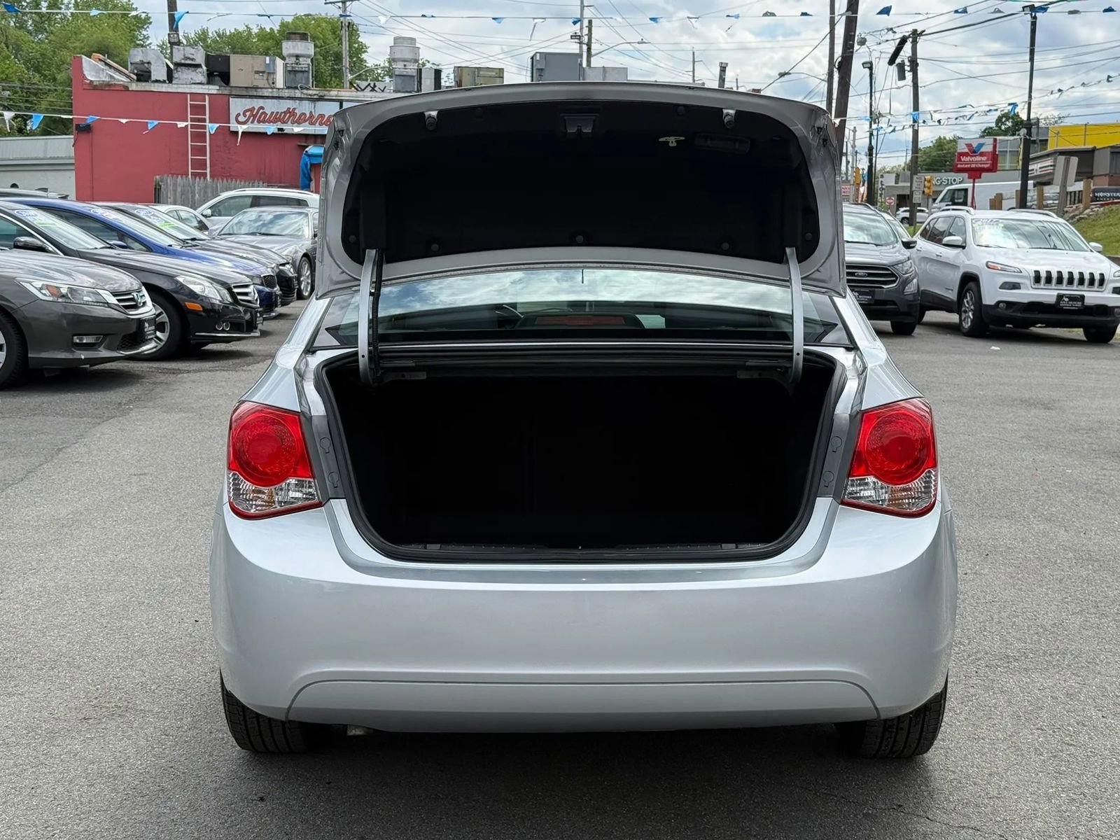 Used 2013 Chevrolet Cruze LS FWD image 8