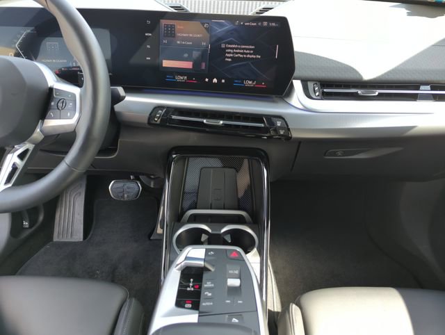 Used 2025 BMW X2 xDrive28i w/ M Sport Package image 24