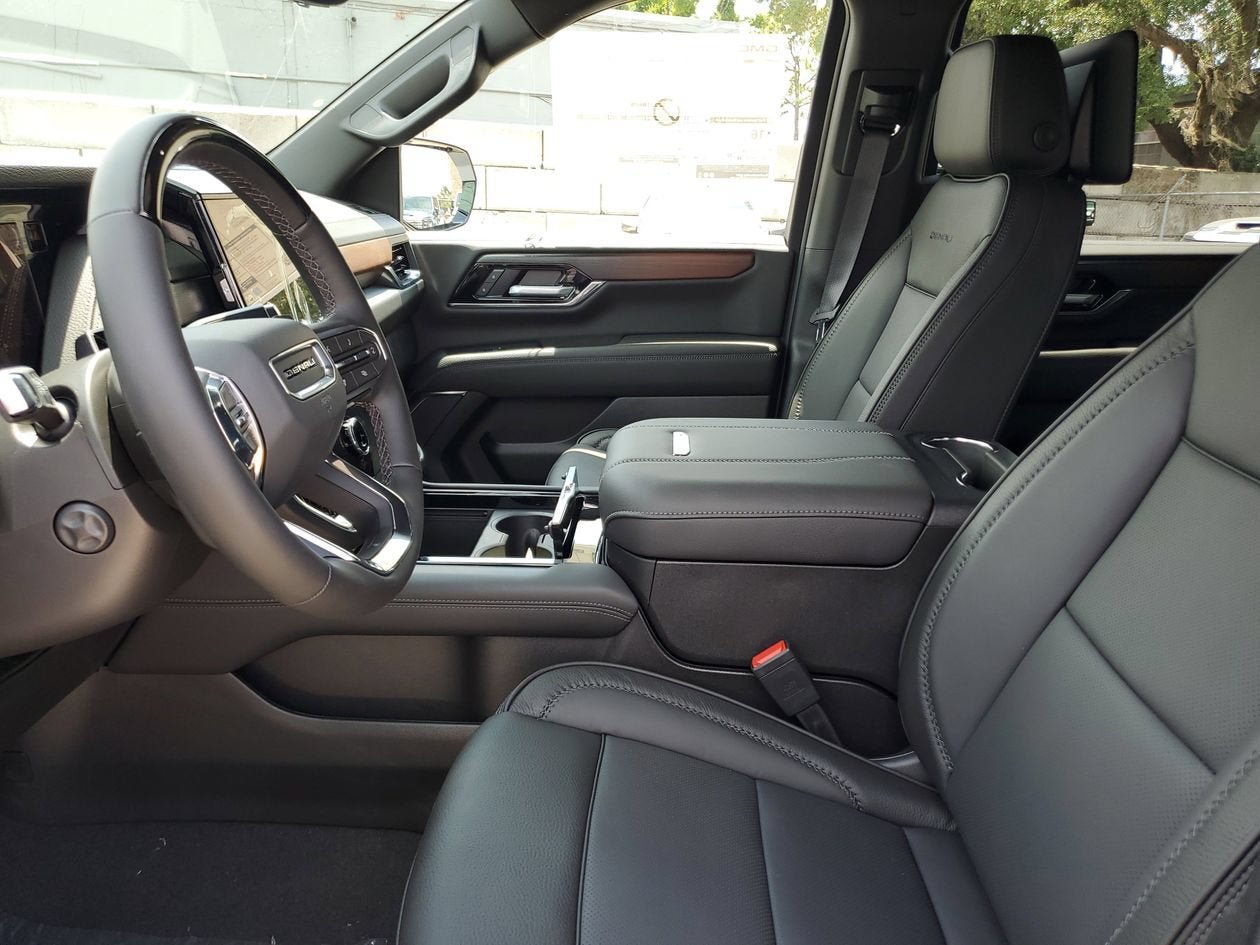 New 2026 GMC Yukon XL Denali w/ Denali Reserve Package AWD/4WD image 19