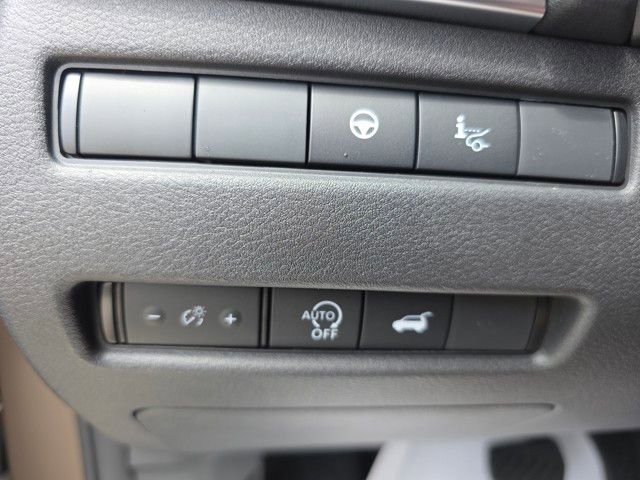 New 2025 Nissan Rogue SL w/ Tech Package image 17