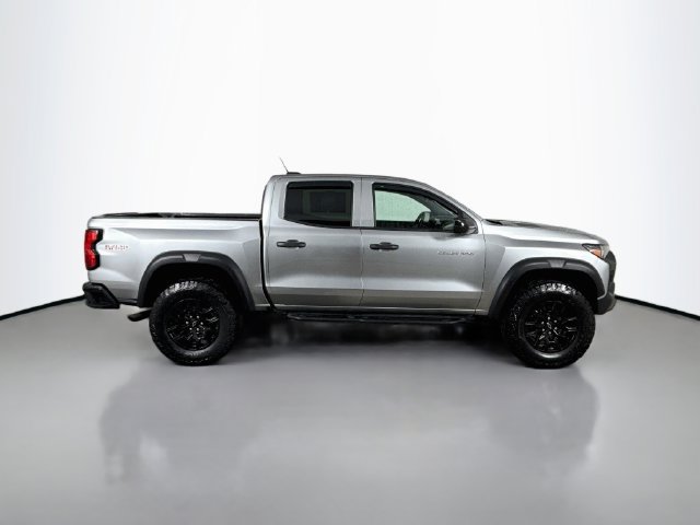 Used 2023 Chevrolet Colorado Trail Boss w/ Technology Package AWD/4WD image 10