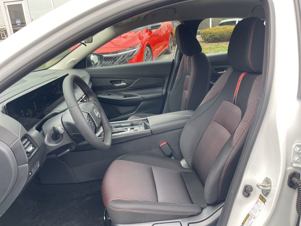 New 2026 Nissan Sentra SR w/ Floor Mat Package image 12