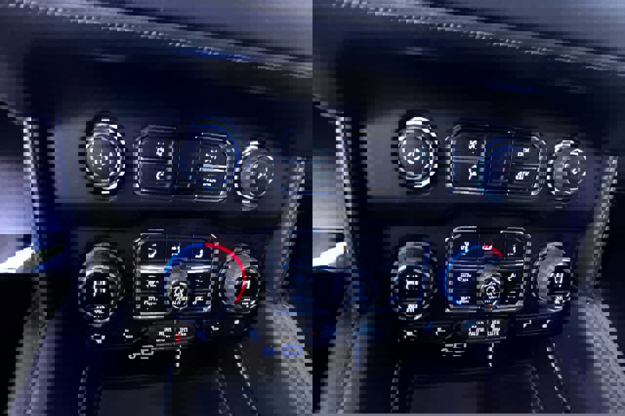 Used 2022 Chevrolet Tahoe LT w/ LT Signature Plus Package image 28