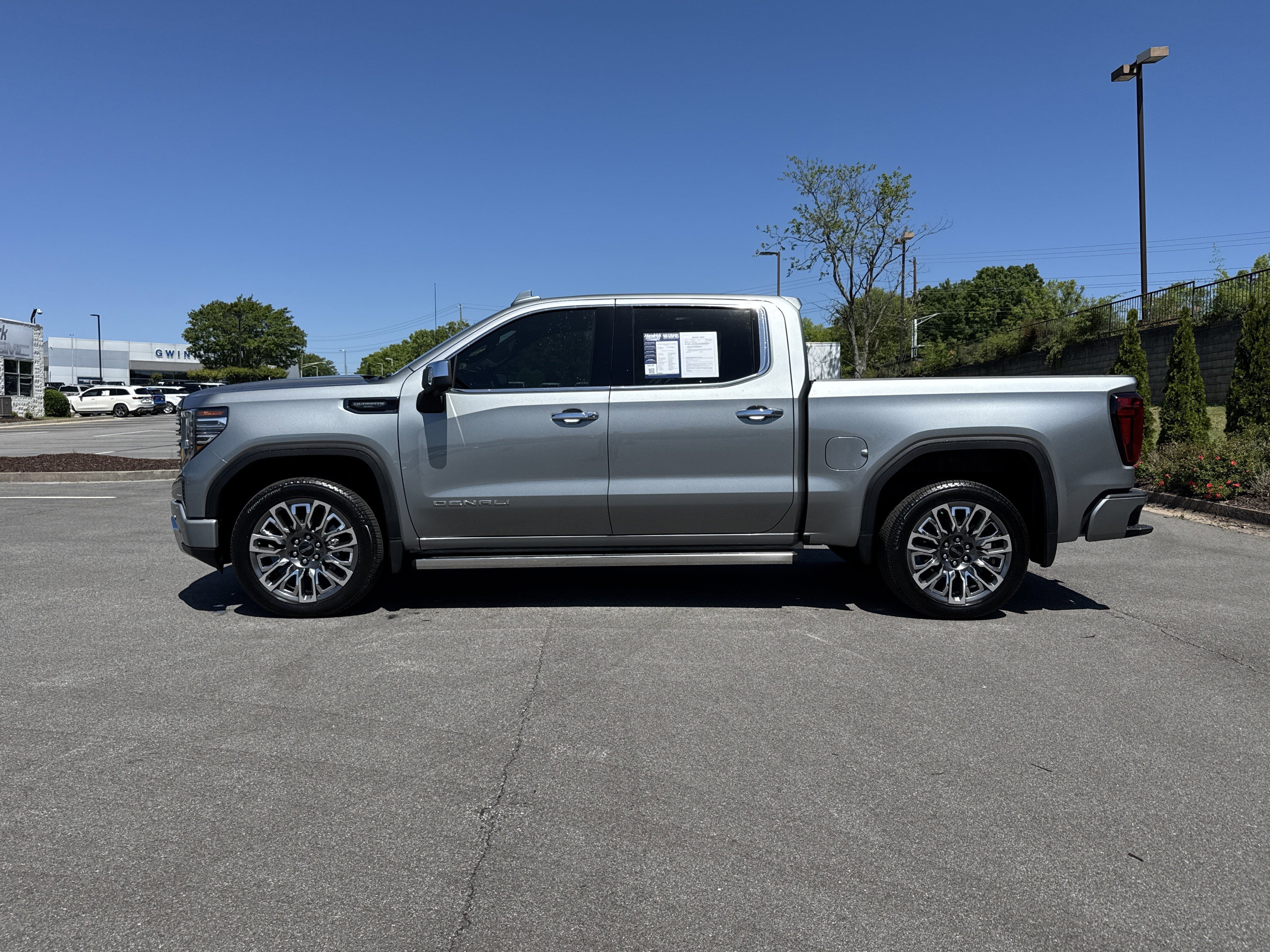 Used 2025 GMC Sierra 1500 Denali Ultimate AWD/4WD image 7