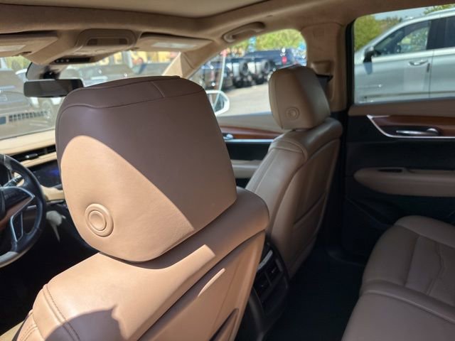 Used 2018 Cadillac XT5 Platinum w/ Driver Assist Package AWD/4WD image 11