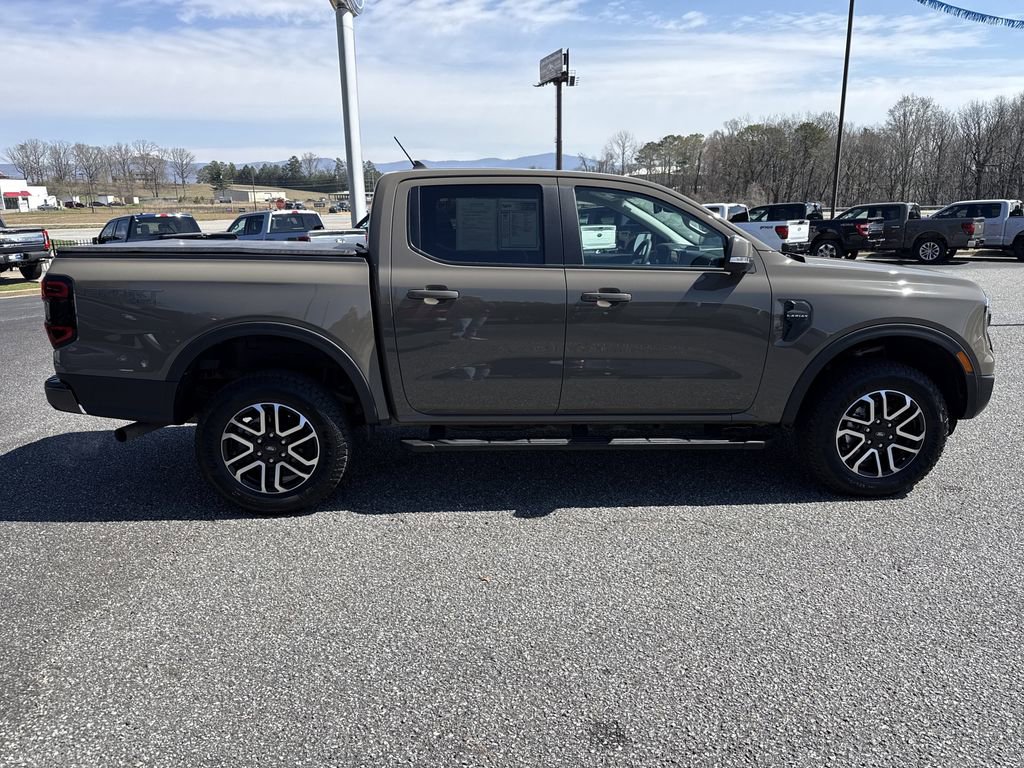 Used 2025 Ford Ranger Lariat w/ Trailer Tow Package image 8