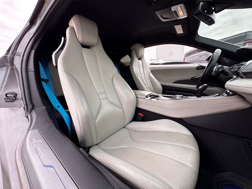 Used 2014 BMW i8 image 29