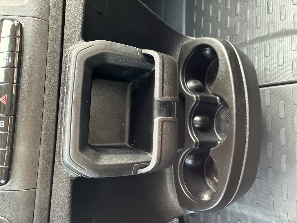 Used 2025 RAM ProMaster 2500 w/ Convenience Group FWD image 11