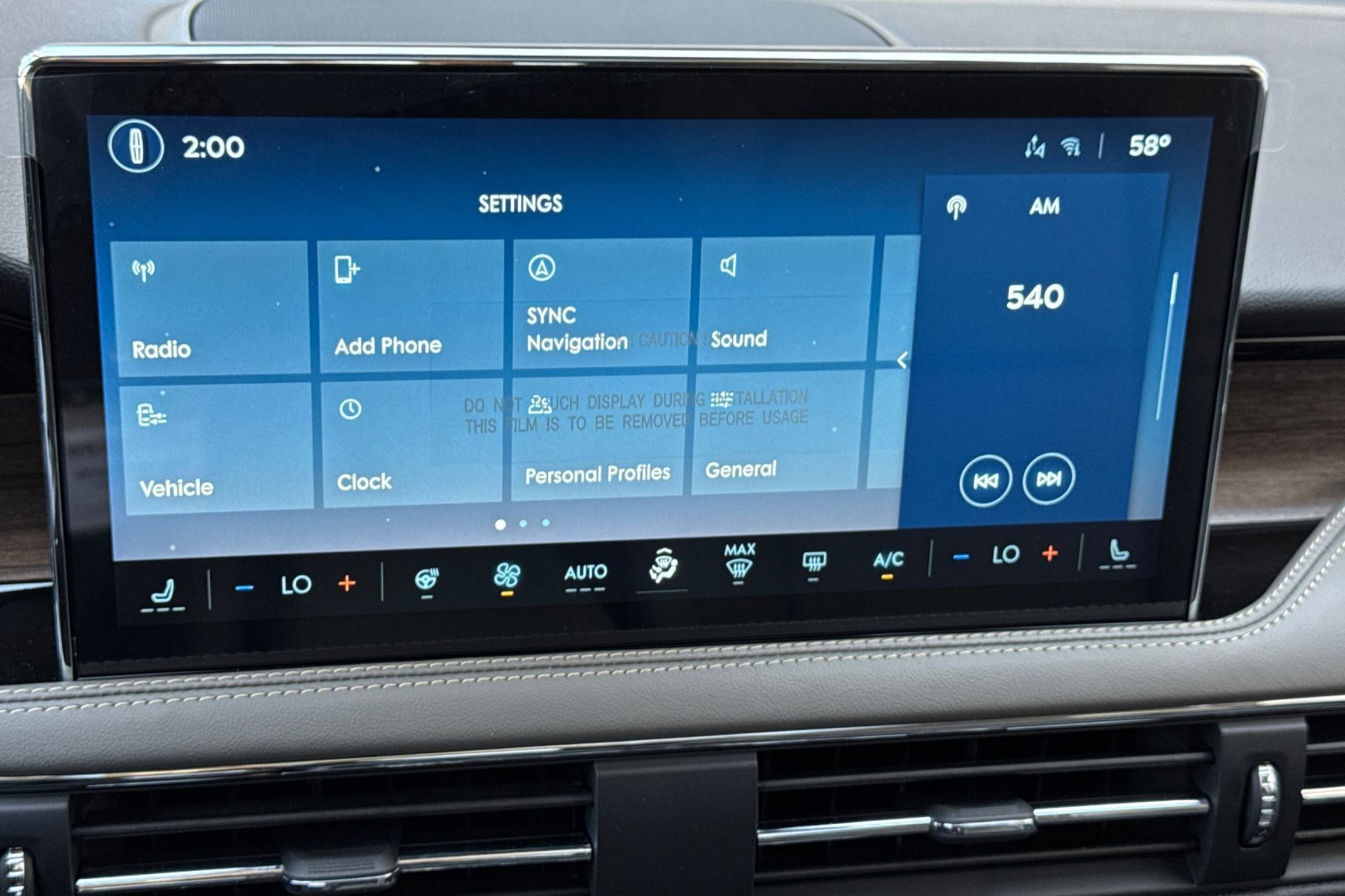 New 2025 Lincoln Corsair Reserve w/ Equipment Group 202A image 17