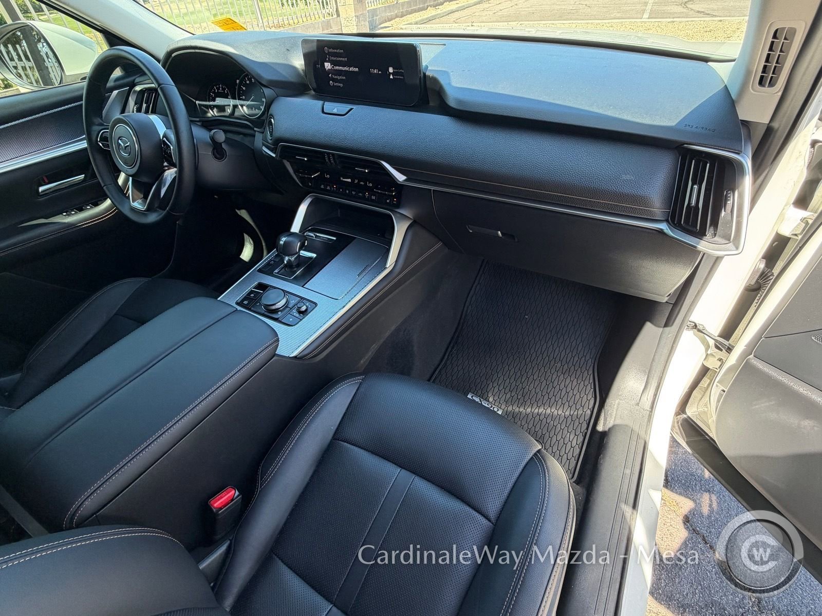 Used 2024 MAZDA CX-90 3.3 Turbo w/ Premium Package image 11