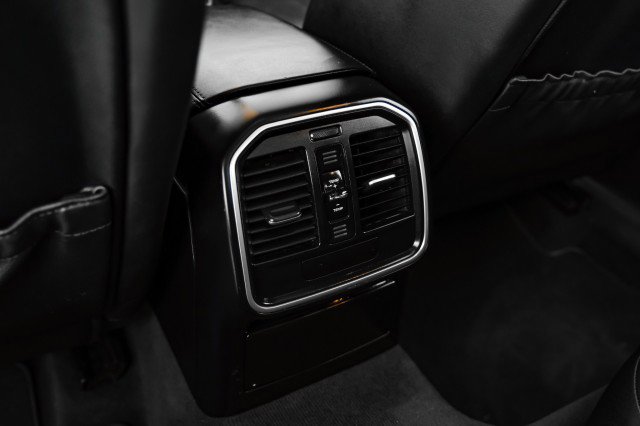 Used 2016 Porsche Macan Turbo w/ Premium Package Plus image 37