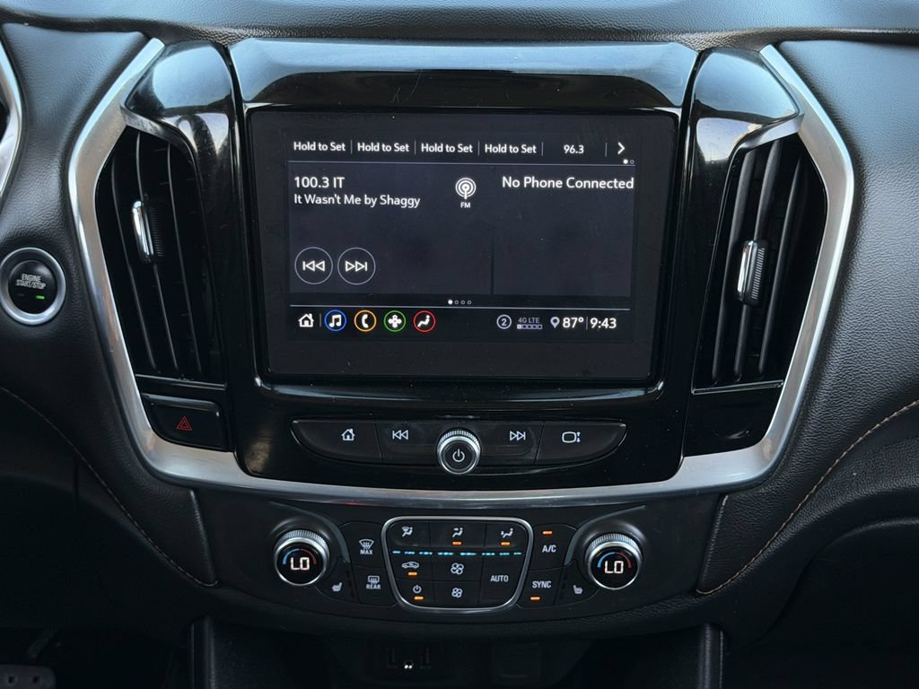 Used 2020 Chevrolet Traverse LT FWD image 17