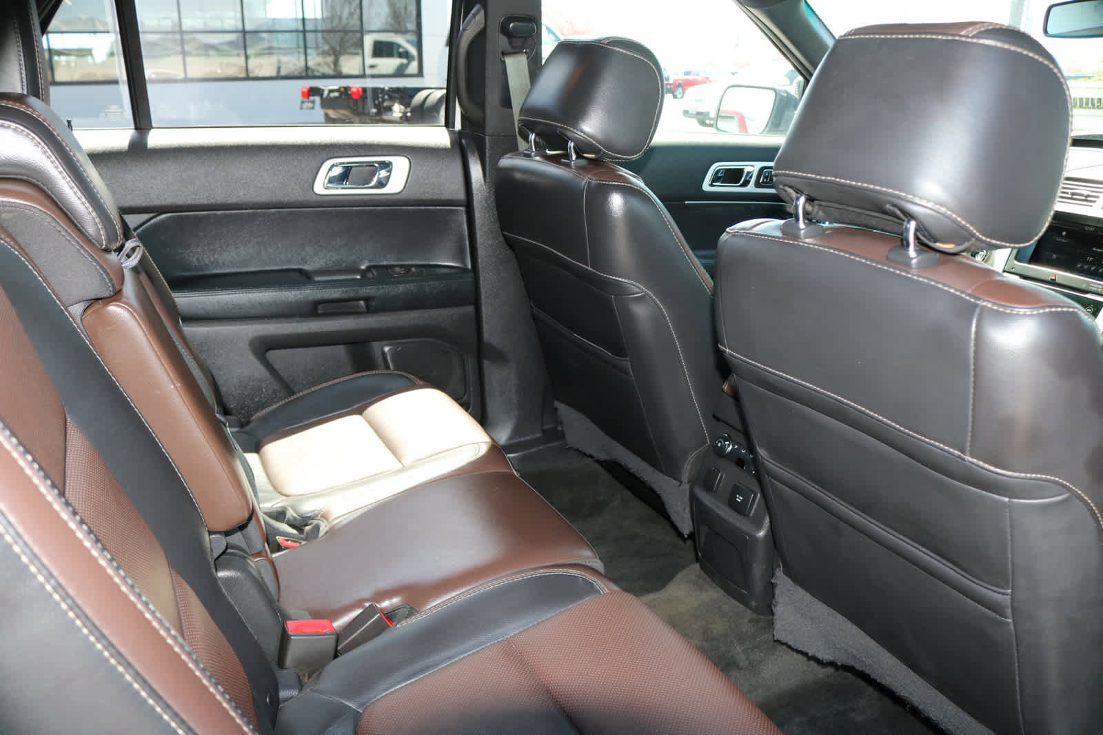 Used 2015 Ford Explorer Sport w/ Equipment Group 401A AWD/4WD image 23