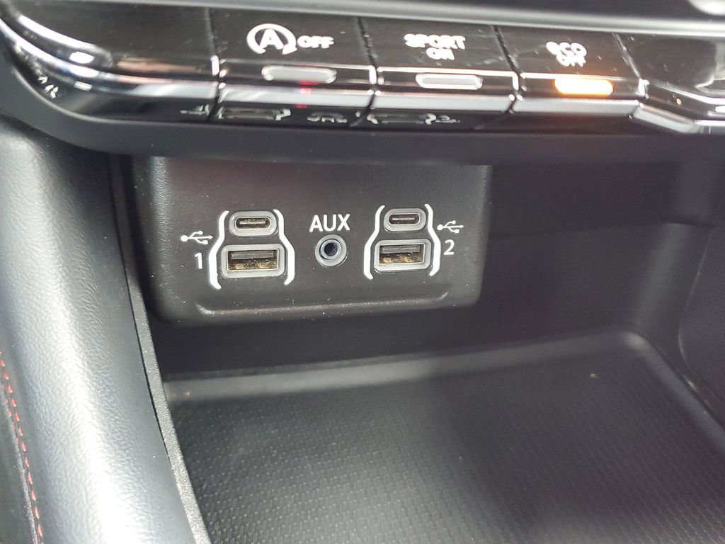 Used 2024 Dodge Durango GT RWD image 25