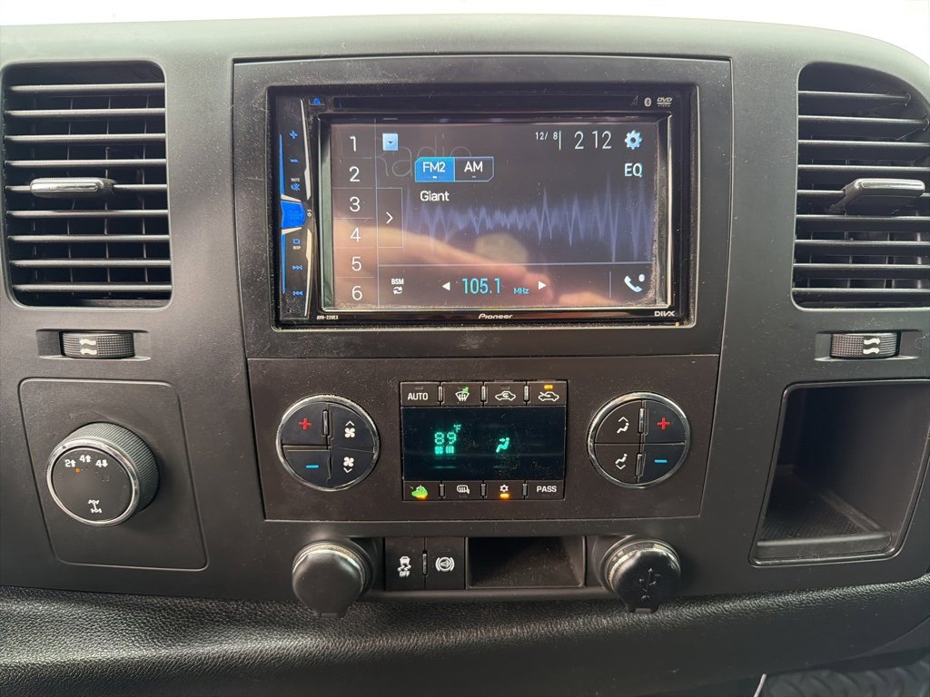 Used 2014 Chevrolet Silverado 2500 LT w/ Texas Edition image 36