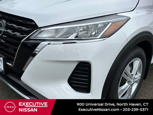 Used 2025 Nissan Kicks Play S FWD image 7