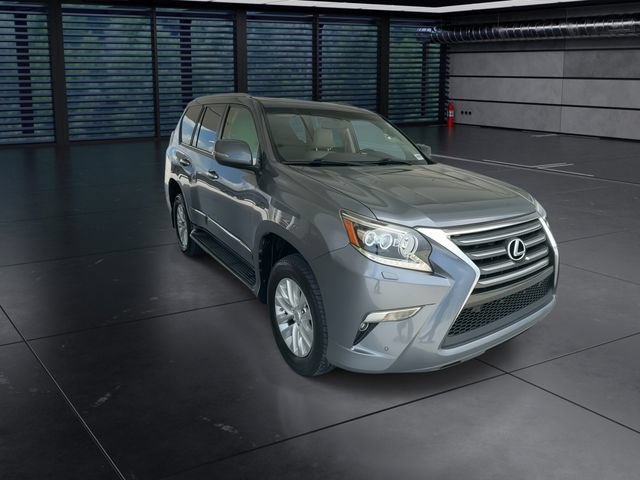 Used 2017 Lexus GX 460 Premium AWD/4WD image 2