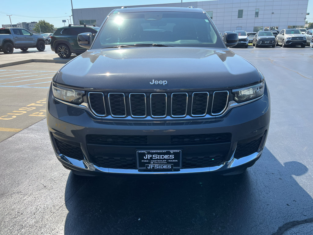 Used 2025 Jeep Grand Cherokee L Laredo RWD image 5
