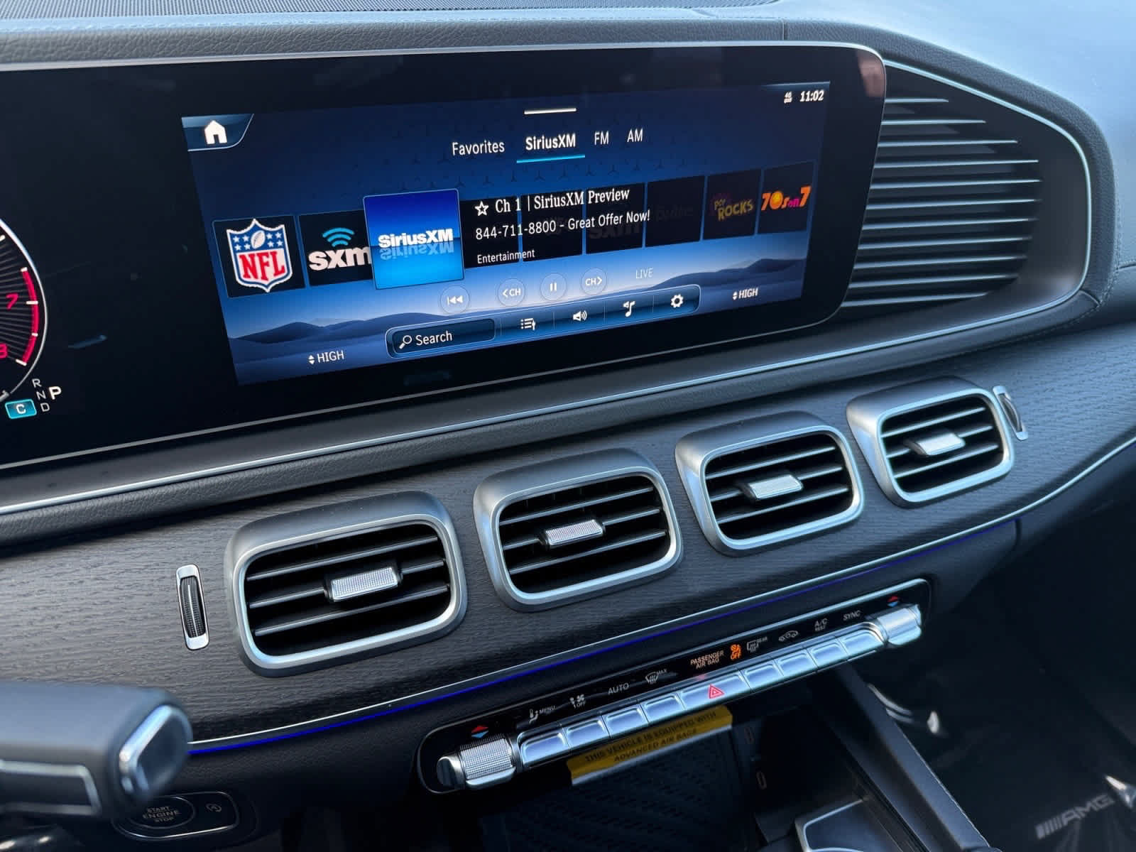Used 2025 Mercedes-Benz GLS 580 4MATIC image 16