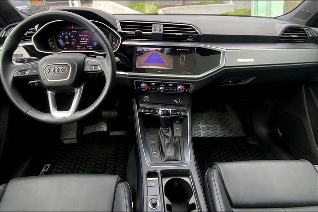 Used 2024 Audi Q3 2.0T Premium image 15