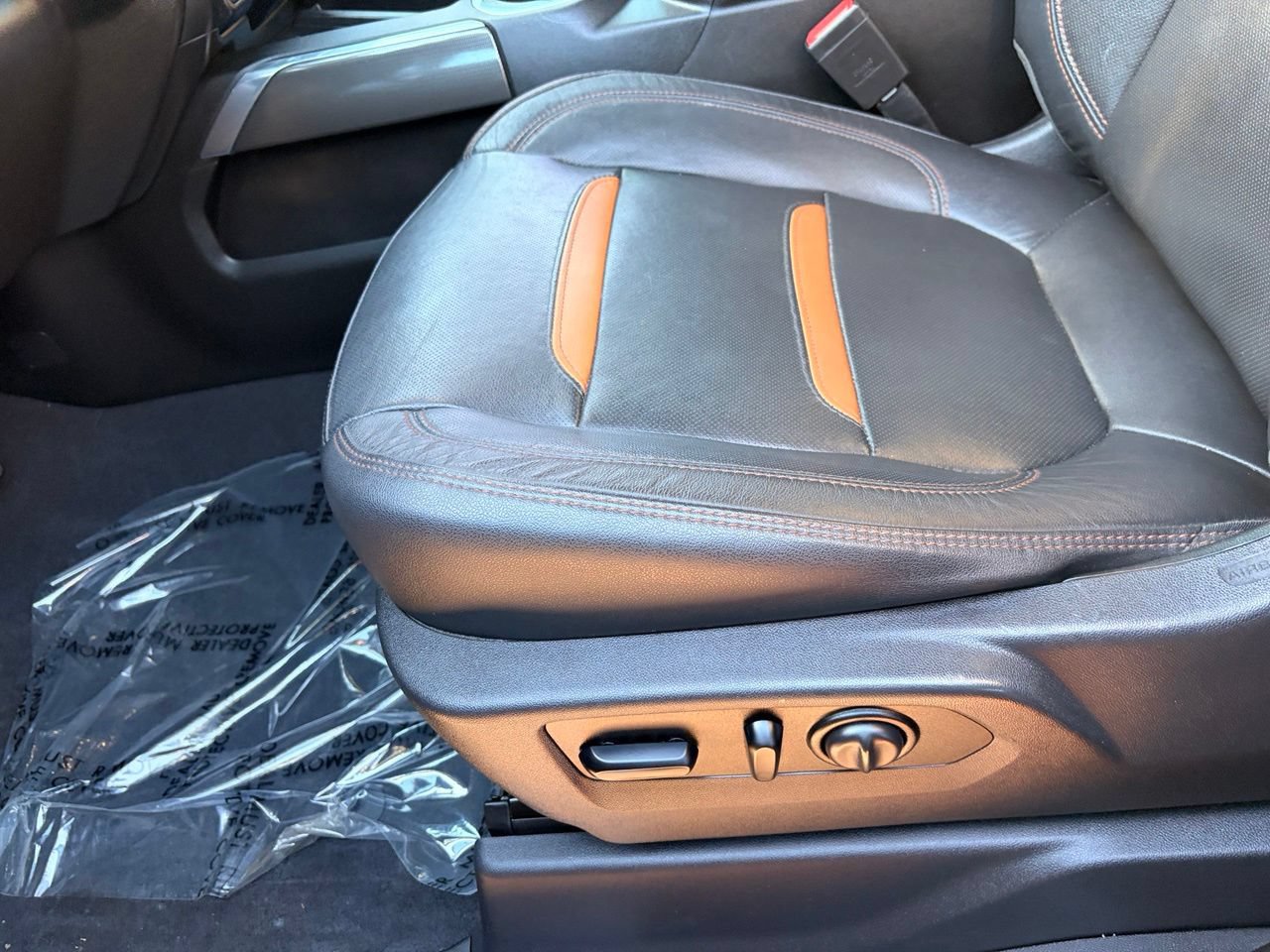 Used 2021 GMC Sierra 1500 AT4 w/ AT4 Value Package AWD/4WD image 19