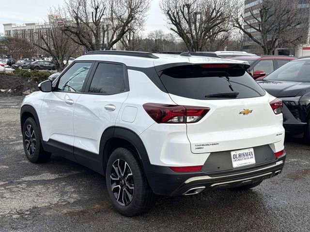 Used 2023 Chevrolet TrailBlazer ACTIV w/ Sun and Liftgate Package image 4