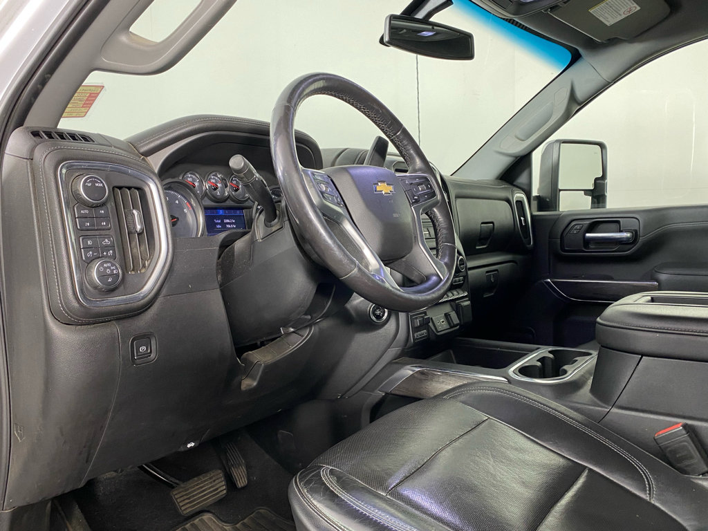 Used 2020 Chevrolet Silverado 2500 LTZ w/ LTZ Plus Package image 4