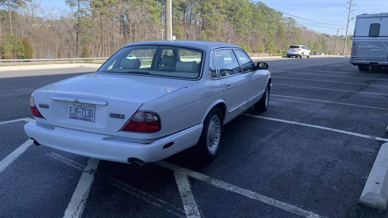 Used 1998 Jaguar XJ8 L Vanden Plas 4dr Sedan RWD image 7