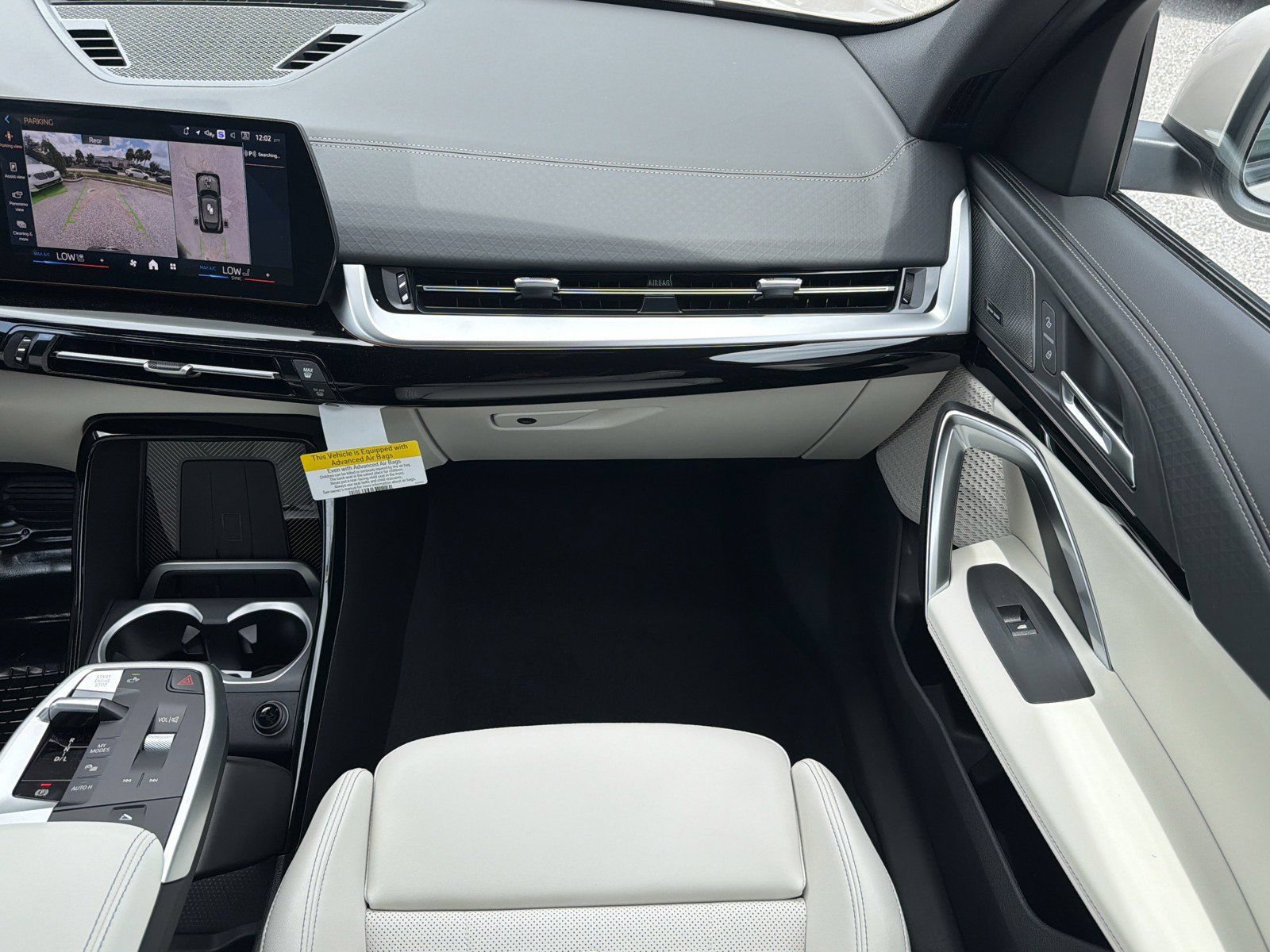New 2026 BMW X2 xDrive28i w/ Technology Package AWD/4WD image 17
