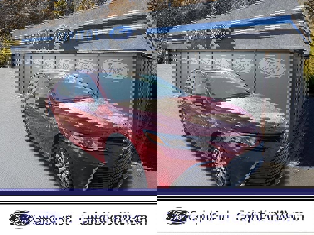 Used 2023 Toyota Camry LE image 1