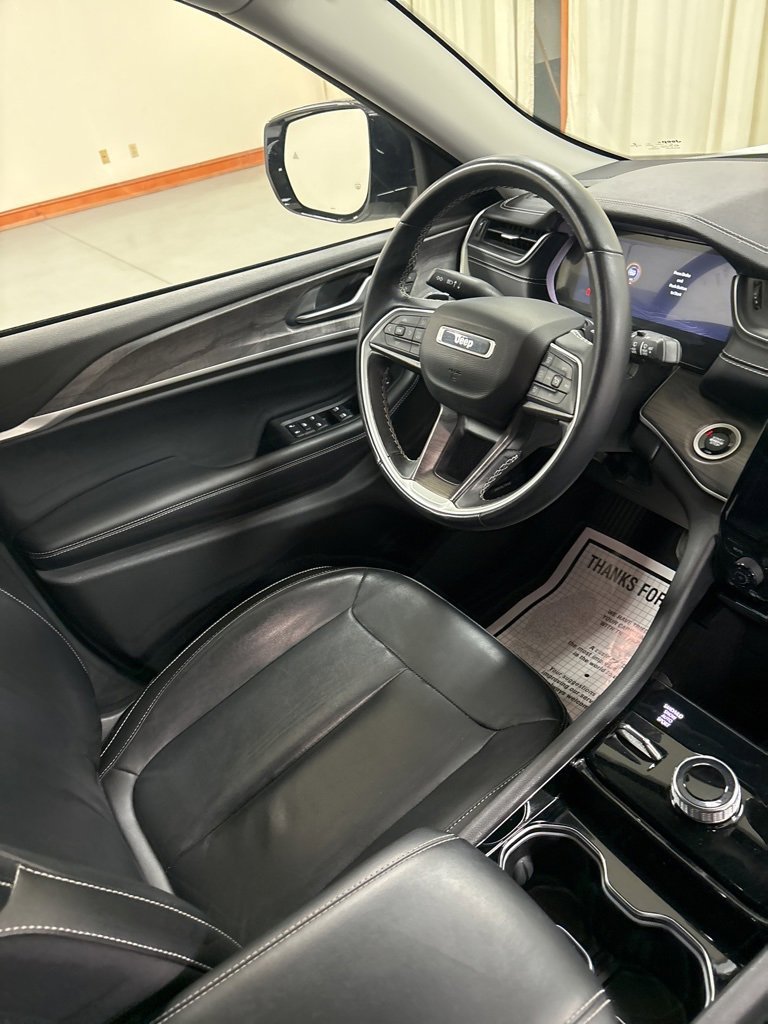 Used 2022 Jeep Grand Cherokee L Limited image 39