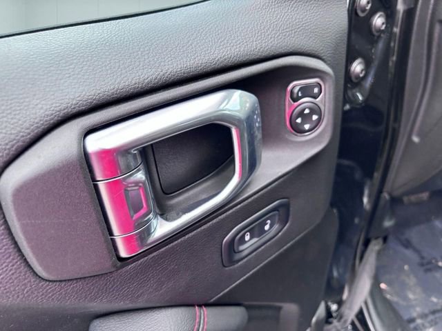 Used 2022 Jeep Wrangler Unlimited Rubicon w/ Cold Weather Group image 13