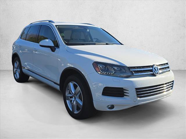 Used 2013 Volkswagen Touareg TDI image 3