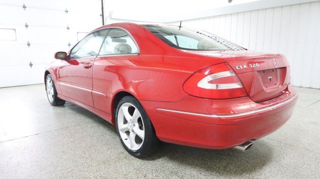 Used 2005 Mercedes-Benz CLK 320 Coupe image 3