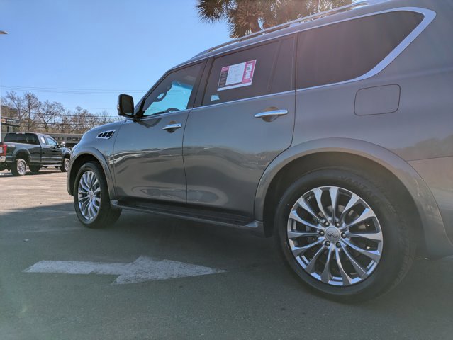 Used 2017 INFINITI QX80 2WD w/ Driver Assistance Package image 23