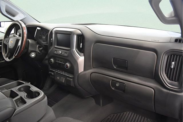 Used 2020 Chevrolet Silverado 1500 Custom w/ Custom Value Package AWD/4WD image 18