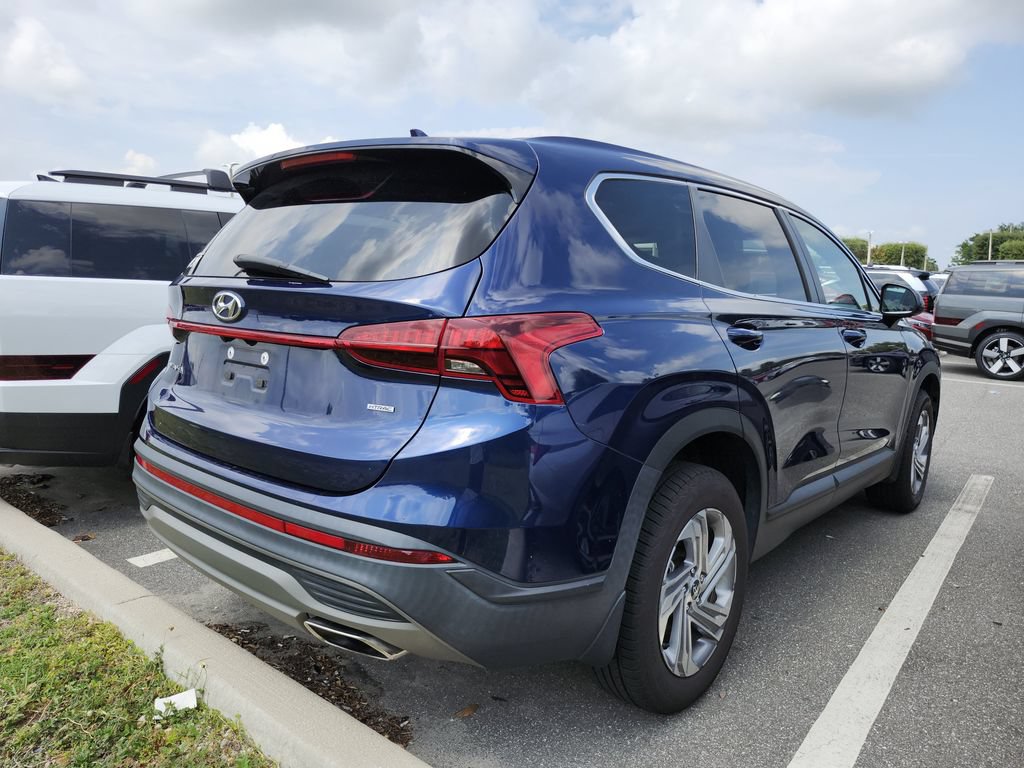 Used 2023 Hyundai Santa Fe SE w/ Cargo Package AWD/4WD image 2