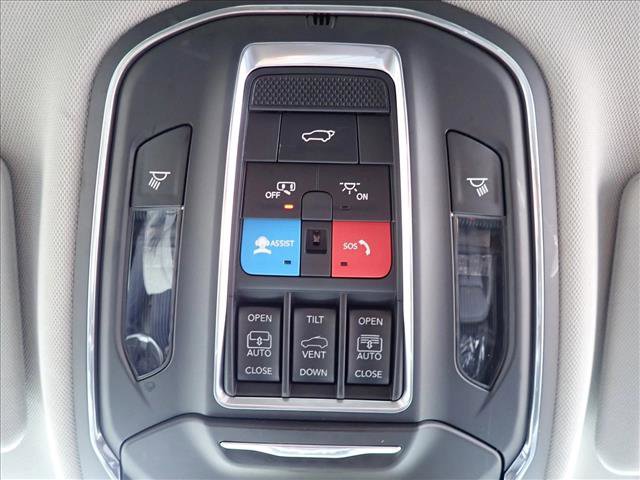Used 2022 Jeep Grand Cherokee Limited 4xe w/ Luxury Tech Group II AWD/4WD image 26