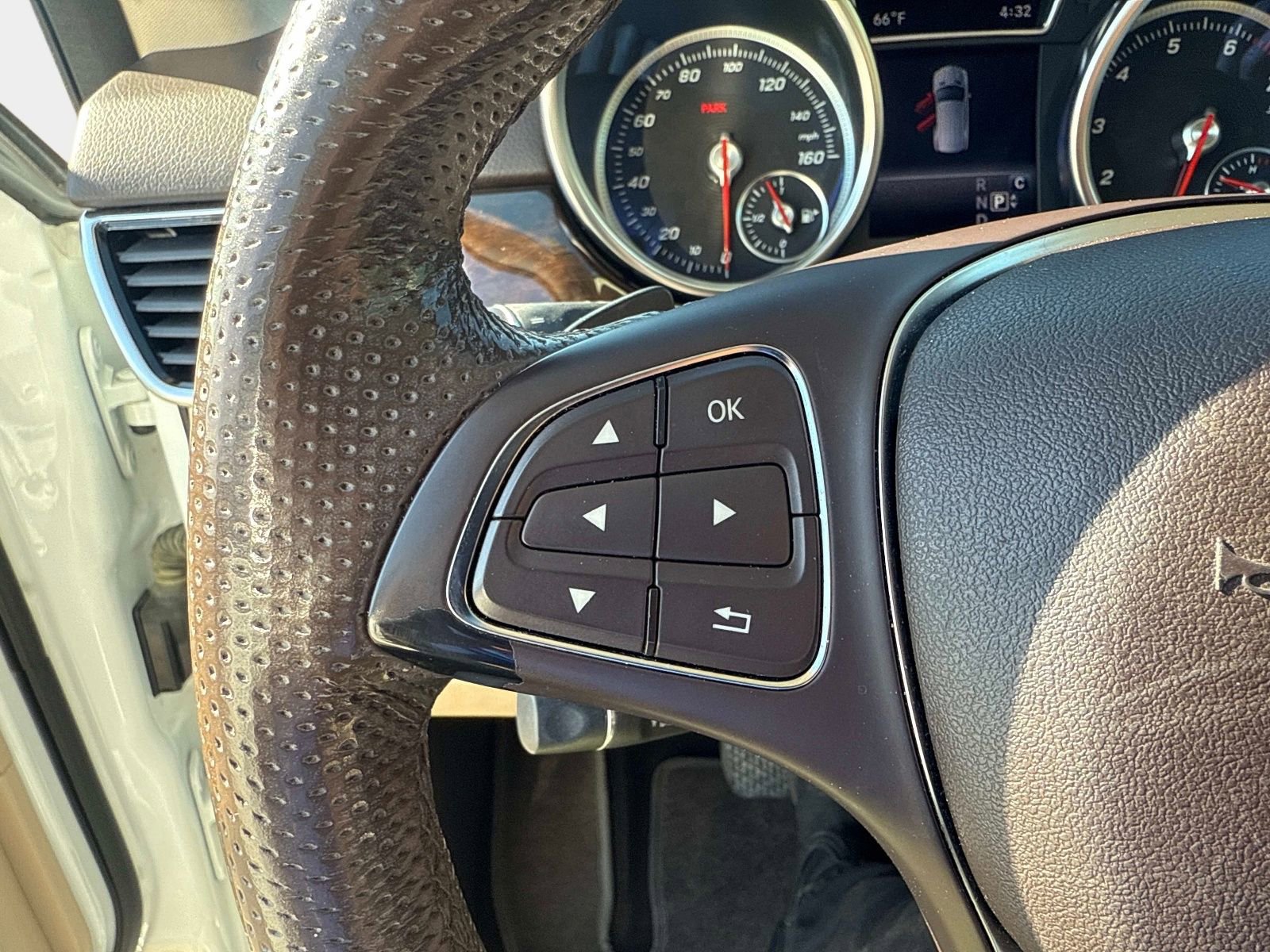 Used 2018 Mercedes-Benz GLE 350 image 31