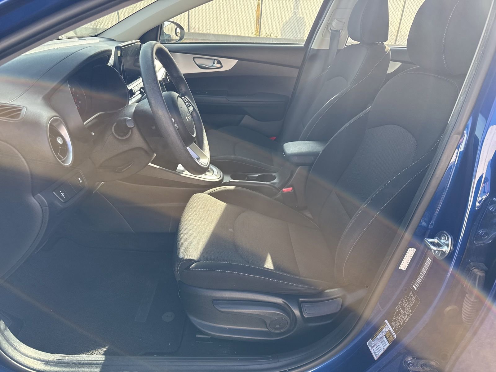 Used 2024 Kia Forte LXS image 9